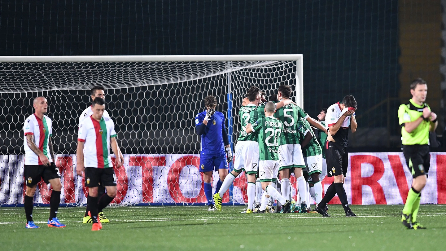 Avellino-Ternana 1-0, la delusione dgli umbri