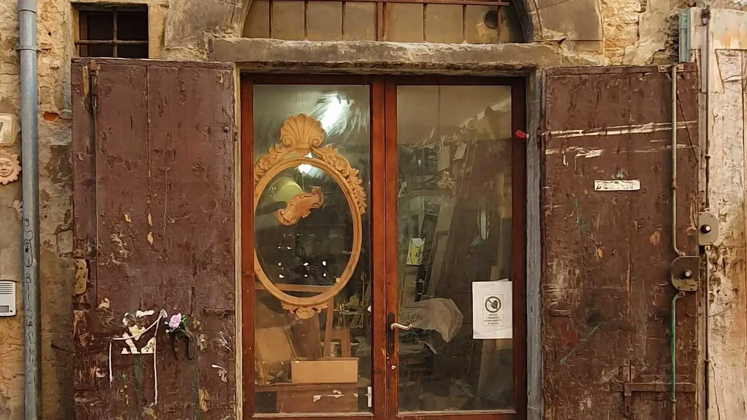 "È un’arte, siamo rimasti in pochi" Restauro: il boom della Fiera, la crisi "È un’arte, siamo rimasti in pochi" Restauro: il boom della Fiera, la crisi