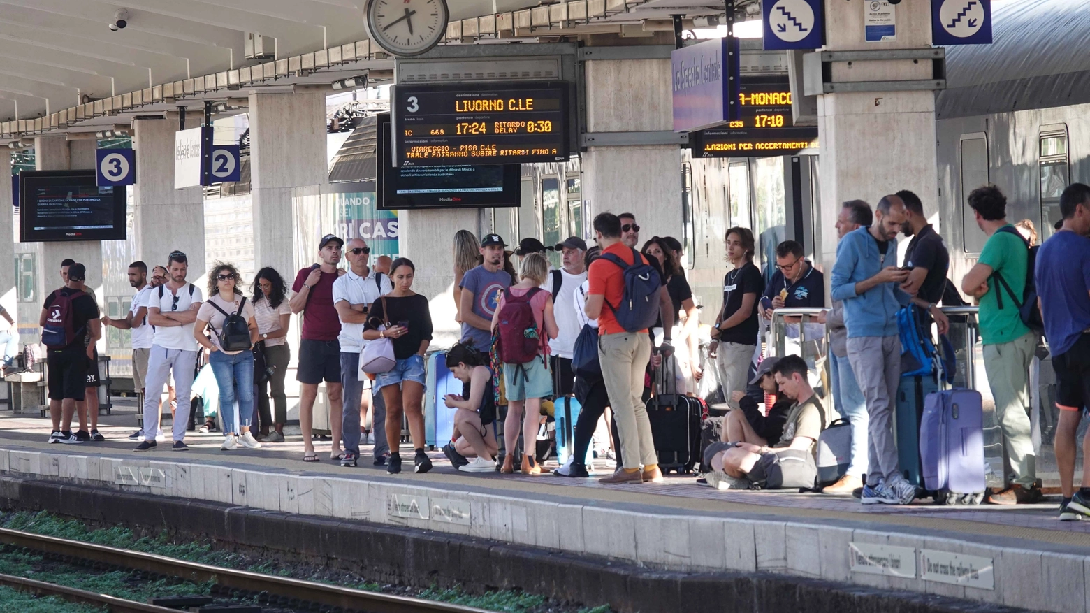 Ritardi per i treni in Toscana: un martedì pomeriggio difficile