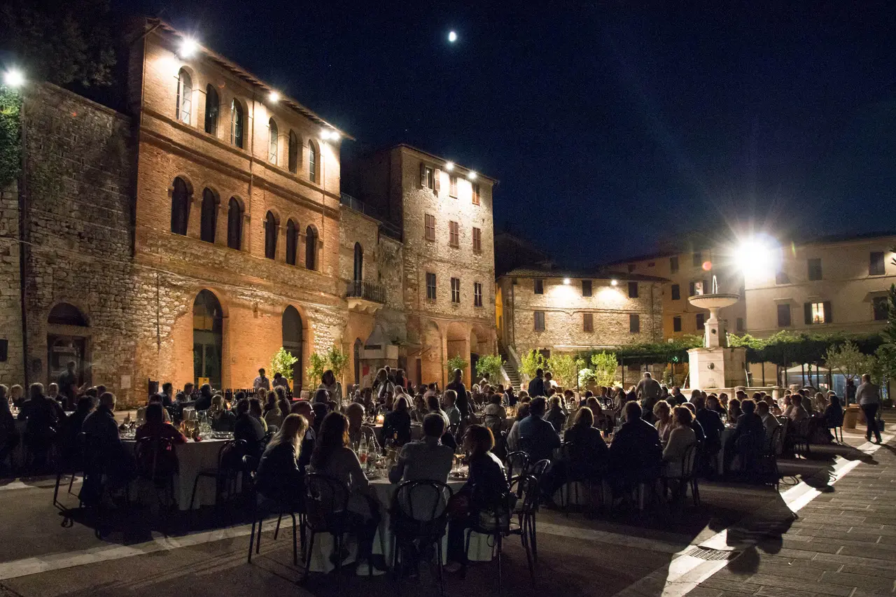 San Lorenzo, in alto i calici sotto le stelle cadenti