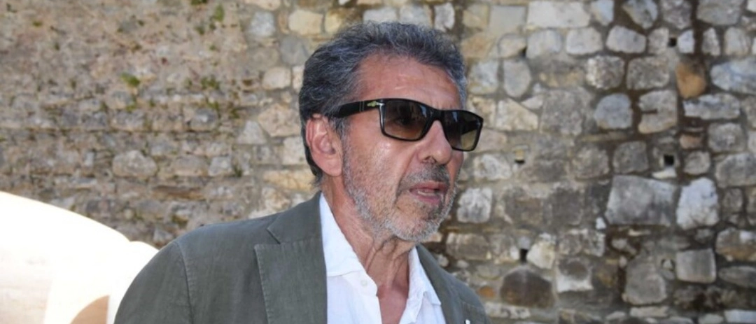 Il maestro aveva 70 anni, sarà tumulato nello spazio del cimitero riservato ai cittadini illustri dove riposano Fernando Botero e Igor Mitoraj