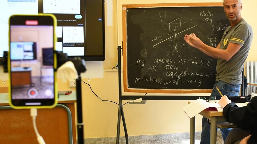 Le lezioni di fisica del professor Vincenzo Schettini (Foto di Michele Piscitelli)