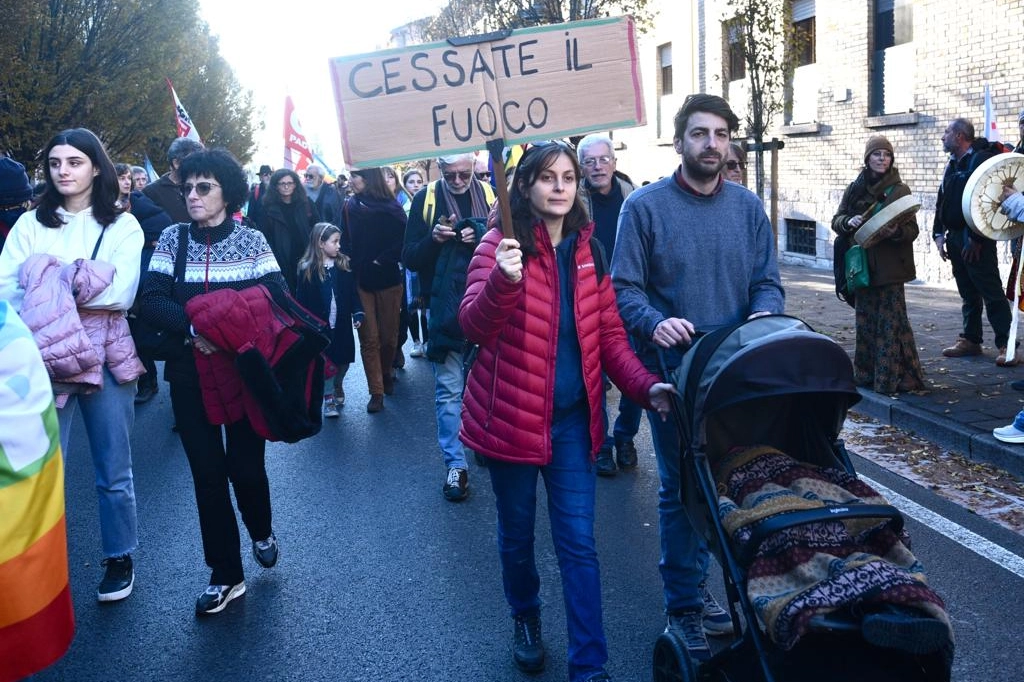 Un momento della Marcia per la Pace (Foto Crocchioni)
