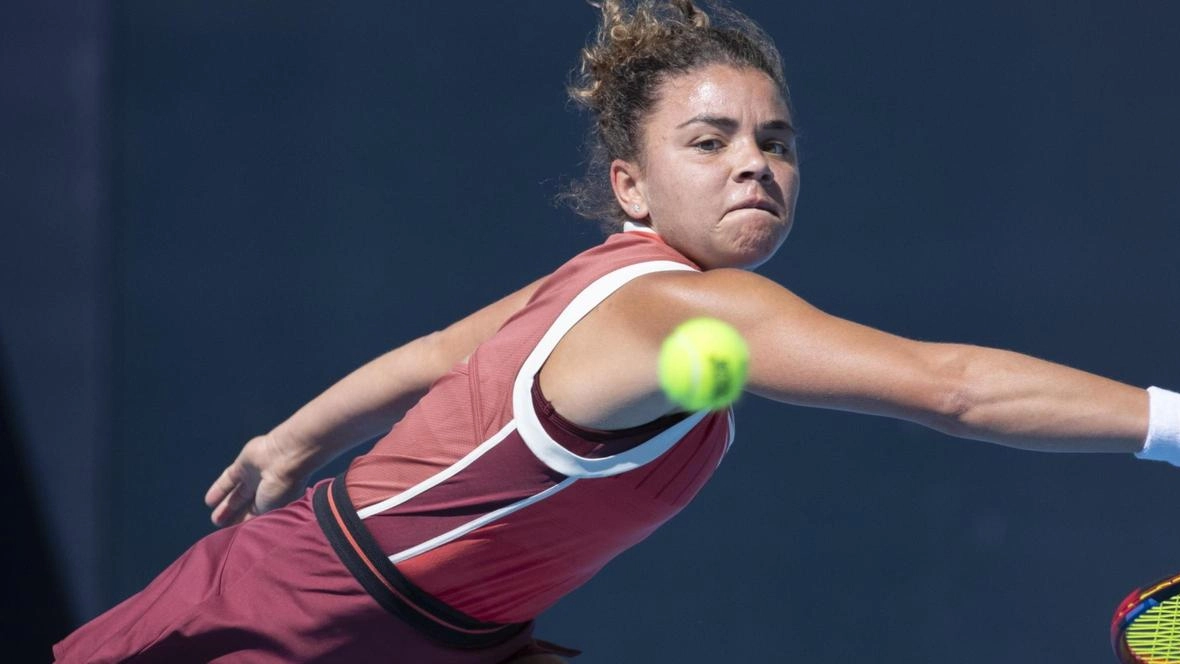 La numero uno in Italia e numero 30 al mondo, insieme ad altri 9 tennisti sarà presente ad un trofeo a San Pietroburgo