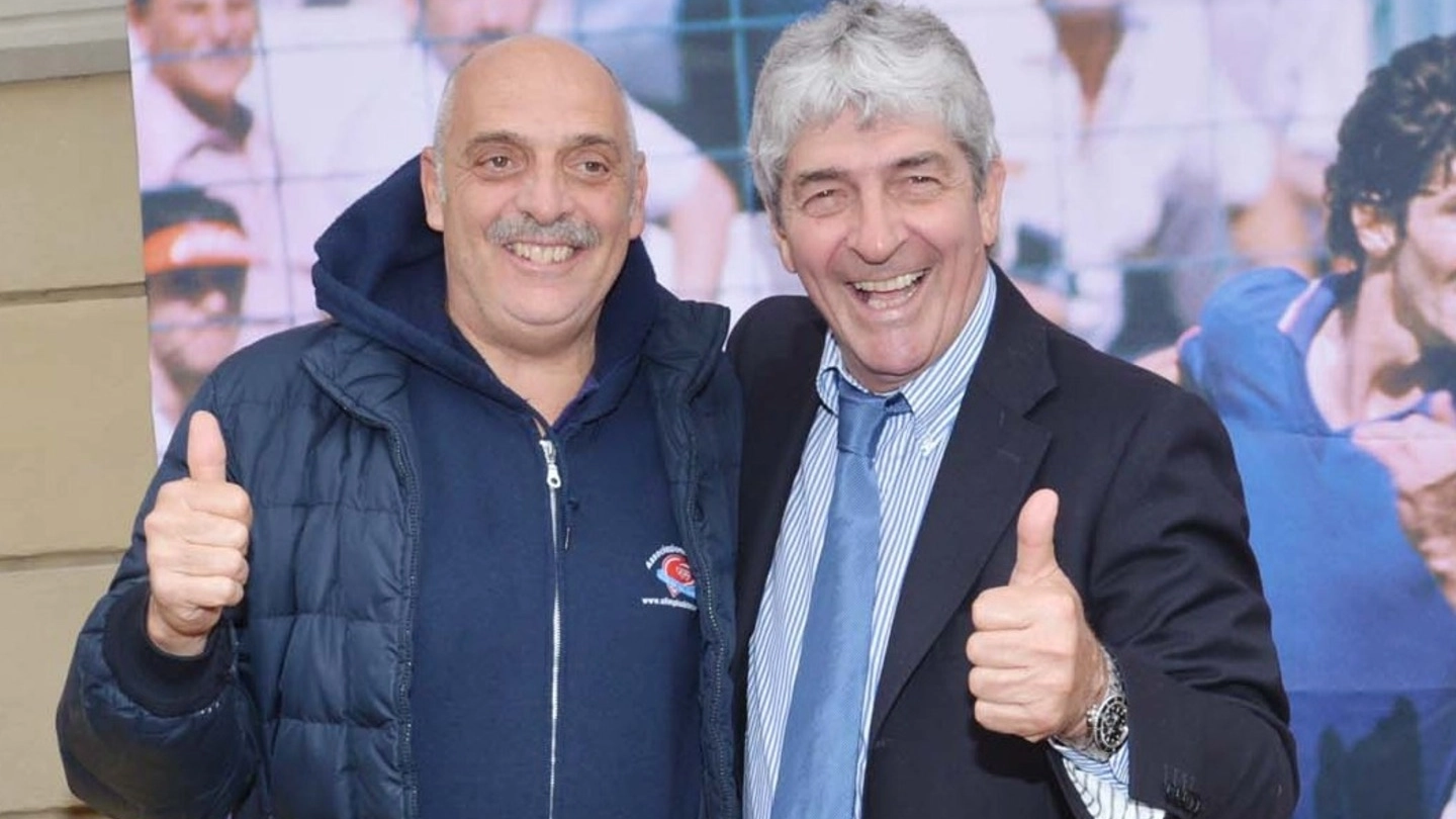 Paolo Brosio con Paolo Rossi in occasione di una mostra delle Olimpiadi del Cuore