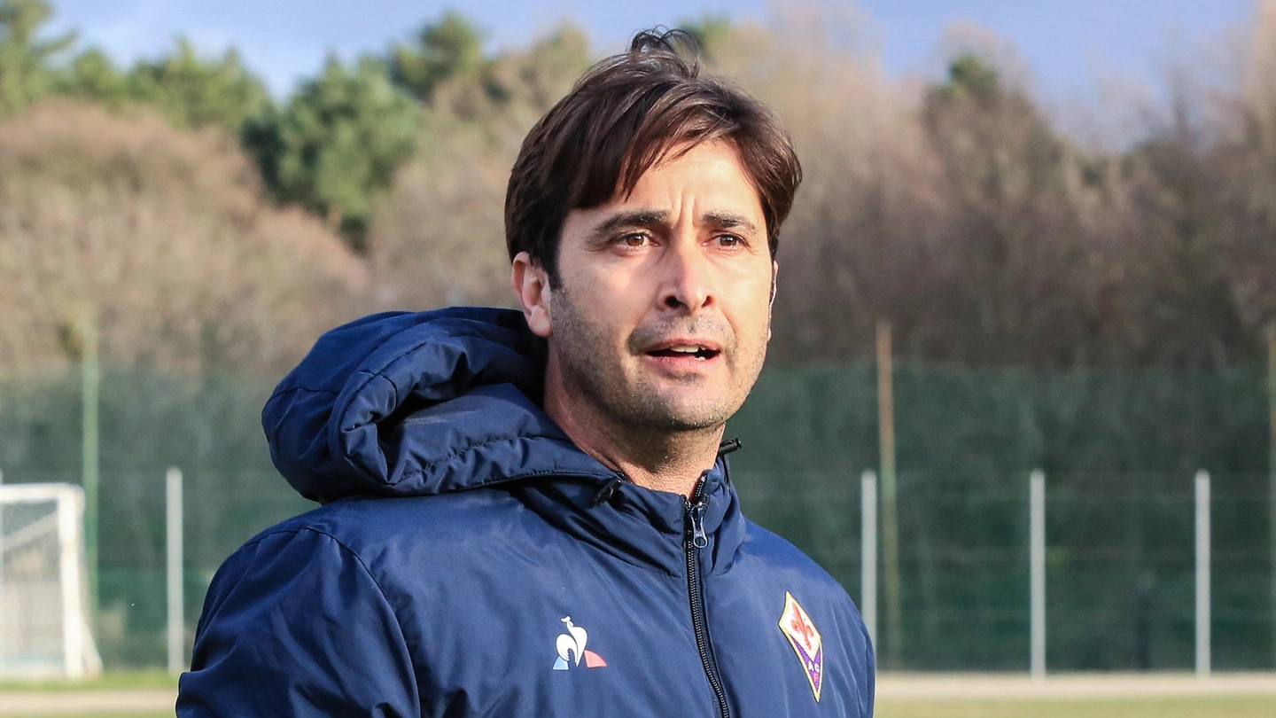 L'allenatore della Primavera viola, Emiliano Bigica