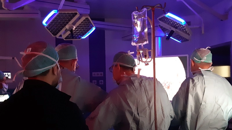 La nuova sala operatoria di S. Maria Nuova durante un intervento