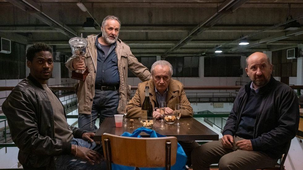 Domani sera, dopo la proiezione del film, l’attore e regista dialogherà con il pubblico del cinema a Poggibonsi .