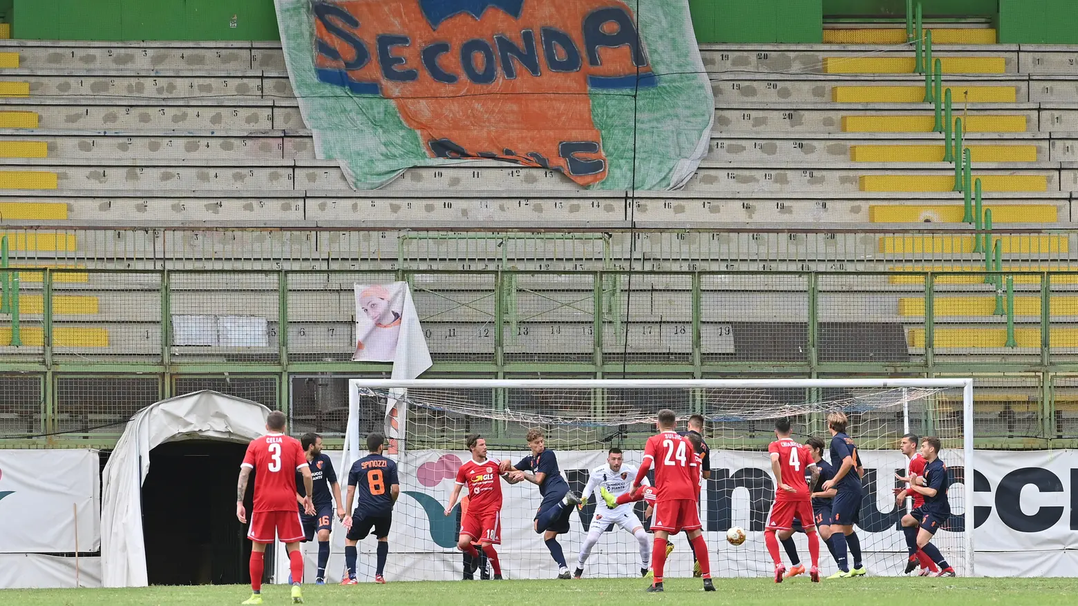 La Curva Nord chiusa
