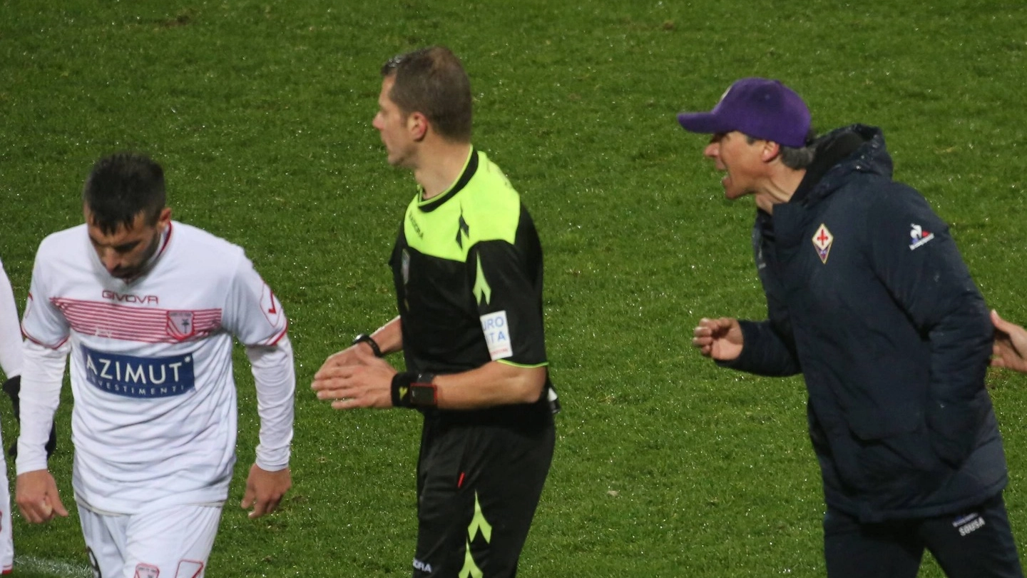 Fiorentina-Carpi, l'espulsione di Paulo Sousa