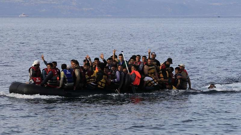 Un barcone di profughi (foto di repertorio)