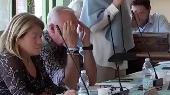 La consigliera Nardini: "Perché dal secondo mandato non ha comunicato di percepire tutta l’indennità?"