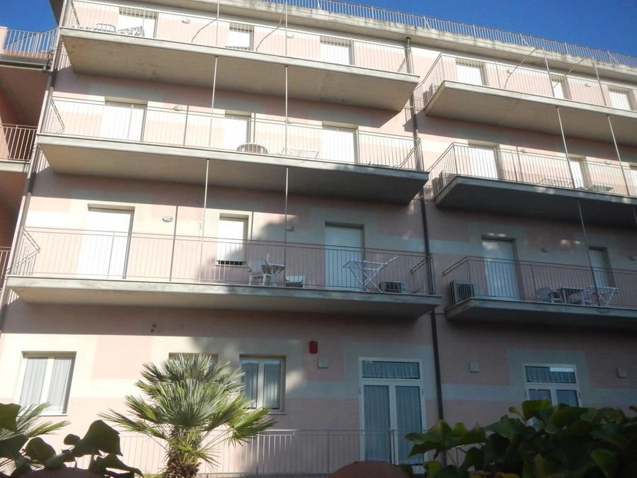 immagine di sfondo 2