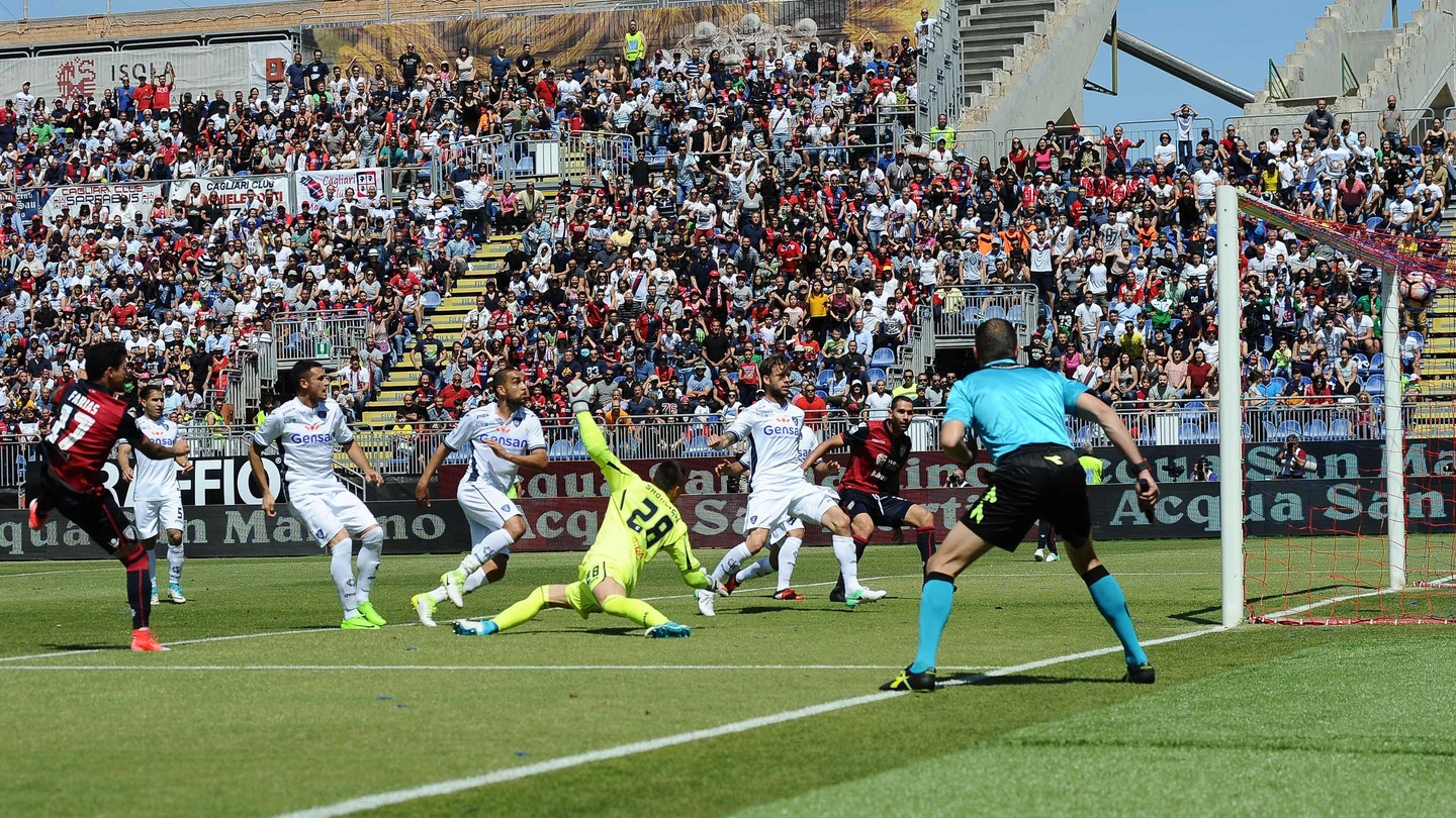 Cagliari-Empoli 3-2, il gol di Sau