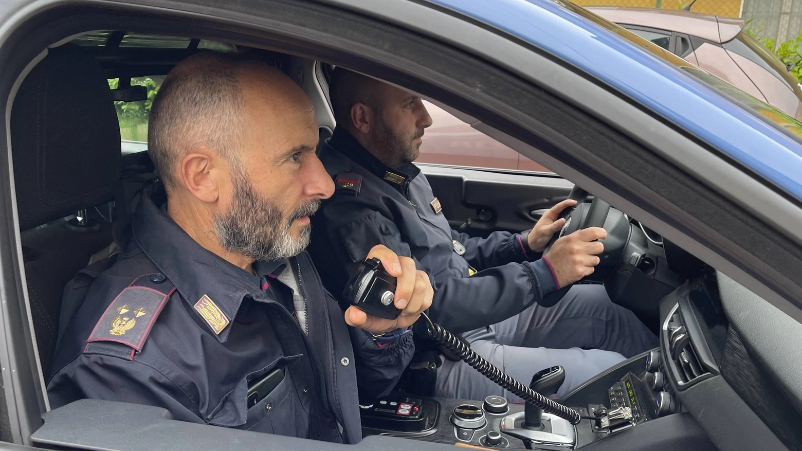 Fiumi di hashish e cocaina sulla città Tre arresti su segnalazioni anonime Fiumi di hashish e cocaina sulla città Tre arresti su segnalazioni anonime