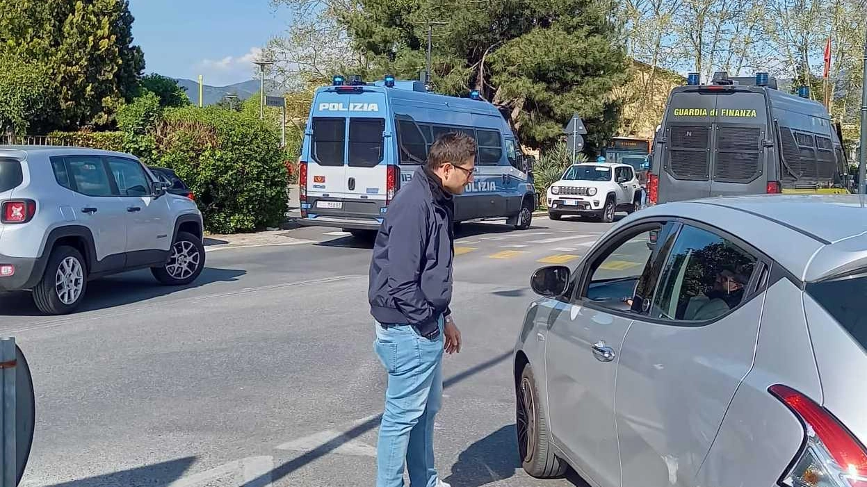 Sono quattro gli agenti feriti Daspo in arrivo per i tifosi Sono quattro gli agenti feriti Daspo in arrivo per i tifosi