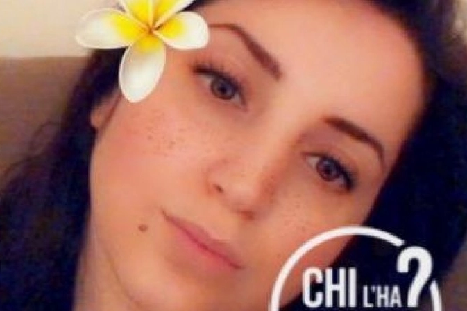 Elona Kalesha in una foto tratta da 'Chi l'ha visto'