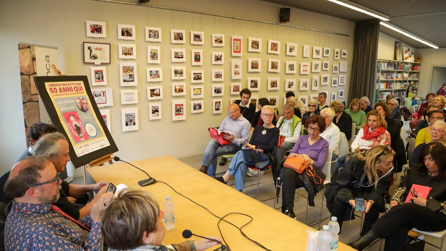 I cinquant'anni della Libreria Rinascita: l'incontro con Luca Scarlini (Fotocronache Germogli) I cinquant'anni della Libreria Rinascita: l'incontro con Luca Scarlini (Fotocronache Germogli)