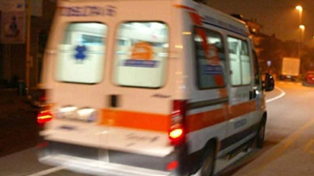 Ambulanza (immagine di repertorio)   
