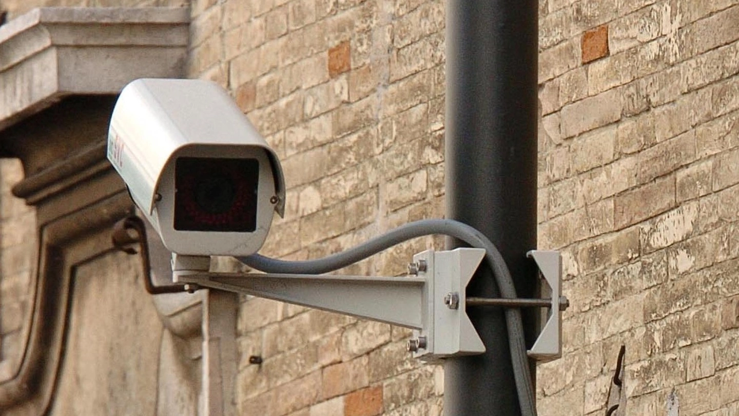 Una telecamera di sorveglianza