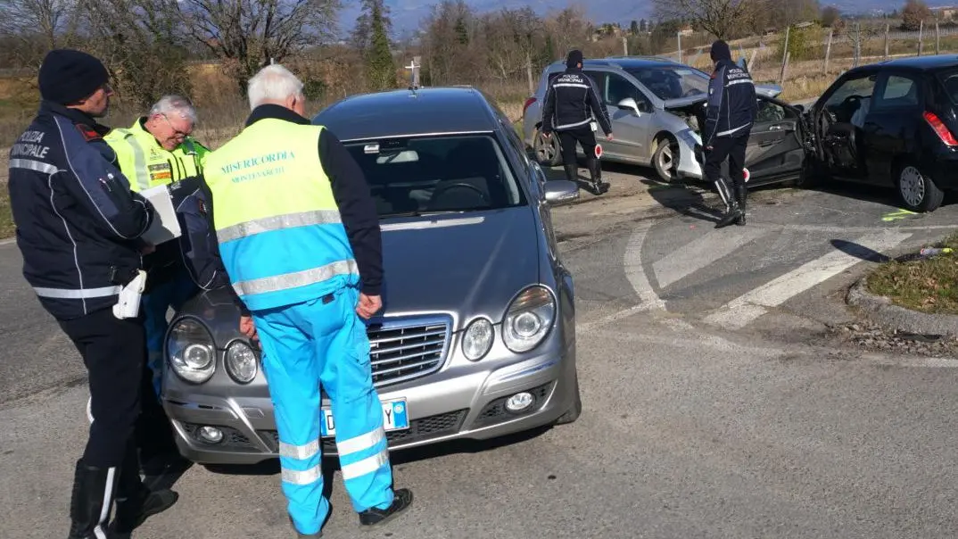 Rotatoria nell’incrocio della morte Prende corpo l’intervento a Pianacci Rotatoria nell’incrocio della morte Prende corpo l’intervento a Pianacci