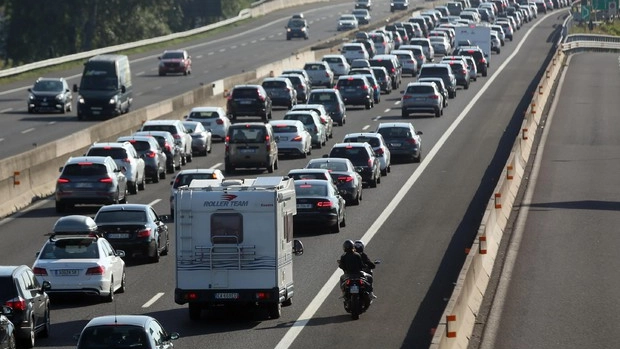 Traffico intenso in autostrada per il ponte del 2 giugno