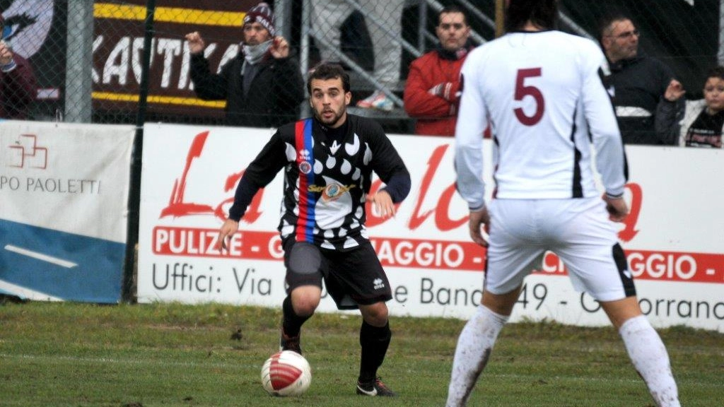  Fabrizio Lo Sicco in azione con la maglia del Gavorrano