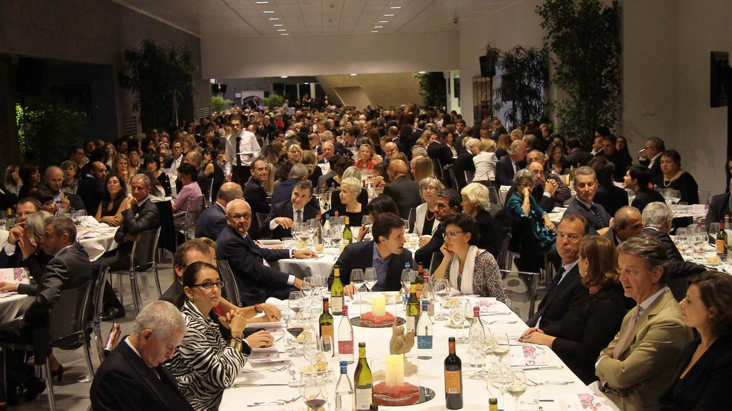 La cena per festeggiare la Fondazione Angeli del Bello (Umberto Visintini/NEWPRESSPHOTO)