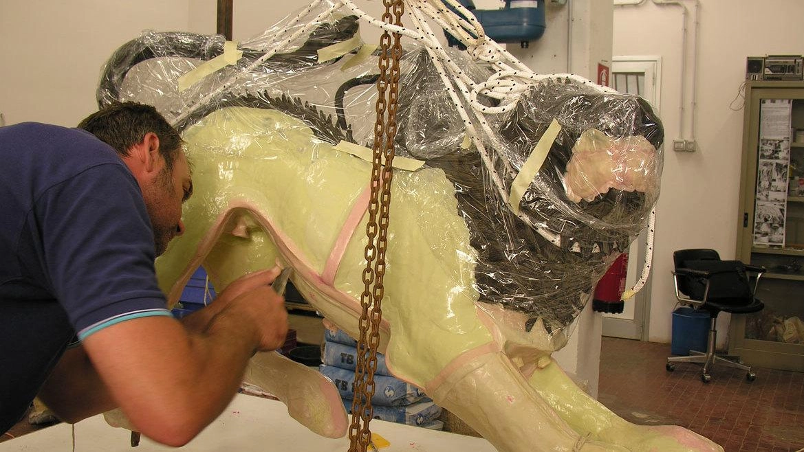 Parte l’assalto alla Chimera . Il bronzo ritrovato in città e l’eterna questione del ritorno Parte l’assalto alla Chimera . Il bronzo ritrovato in città e l’eterna questione del ritorno