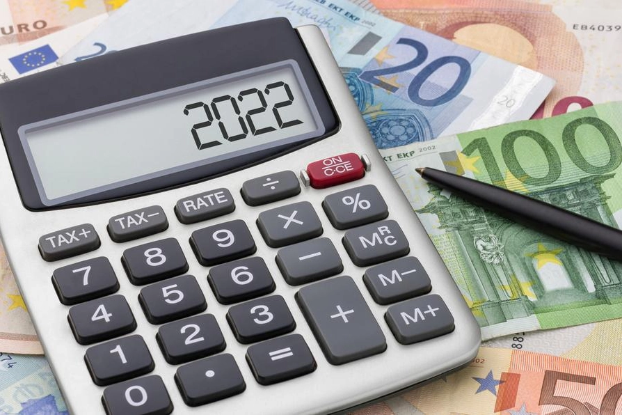 Redditi, banconote (foto iStock)