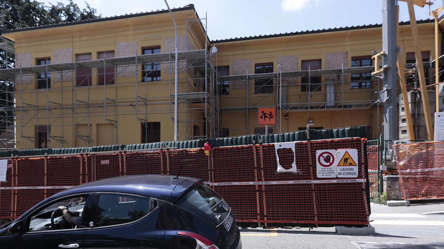 Il domino delle scuole si inceppa Simone Martini, rientro nel 2024 Il domino delle scuole si inceppa Simone Martini, rientro nel 2024