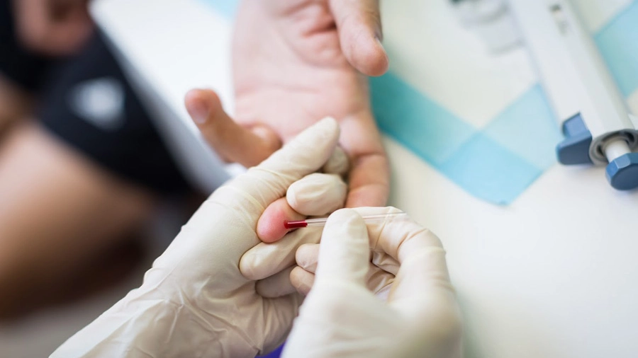 Il test, un semplice pungidito, sarà offerto gratuitamente a chi ha tra i 34 e i 54 anni