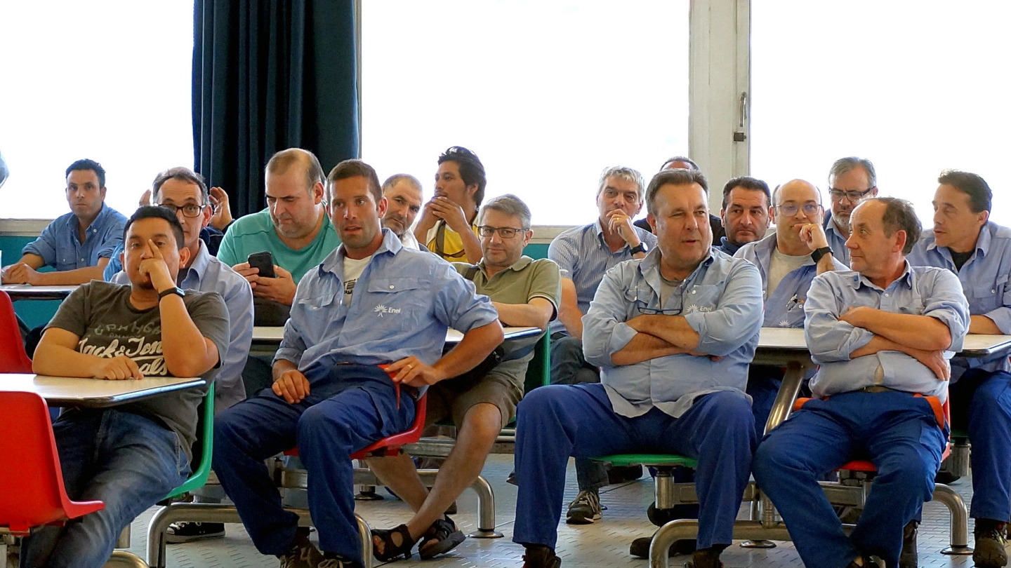 Dipendenti Enel raccolti in assemblea per il futuro di Vallegrande (Archivio)