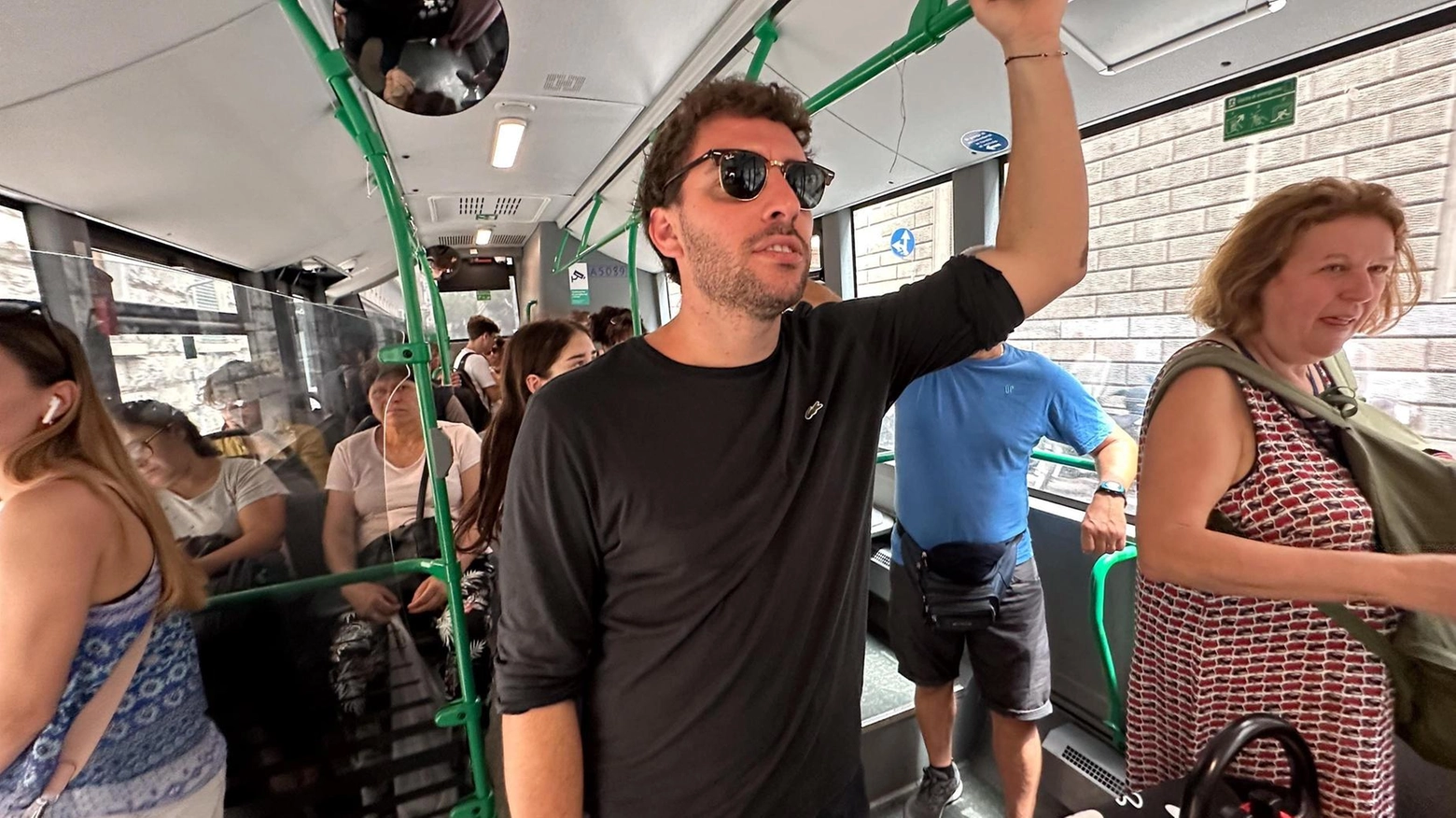 Trasporti, abbattuti i costi per studenti e cittadini fragili: "Incontro alle esigenze di tutti" Trasporti, abbattuti i costi per studenti e cittadini fragili: "Incontro alle esigenze di tutti"