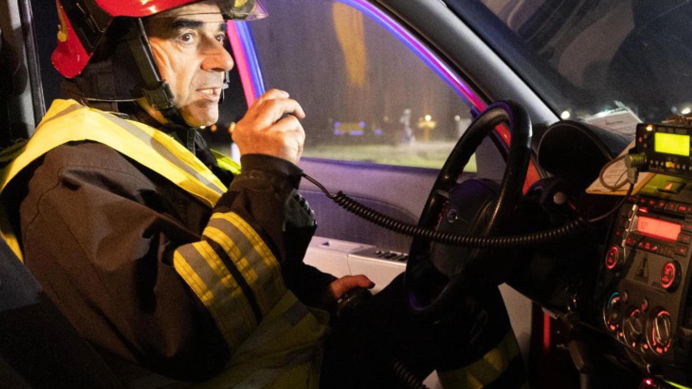 Esplosione e paura in una palazzina . Crolla un muro interno: un ferito Esplosione e paura in una palazzina . Crolla un muro interno: un ferito