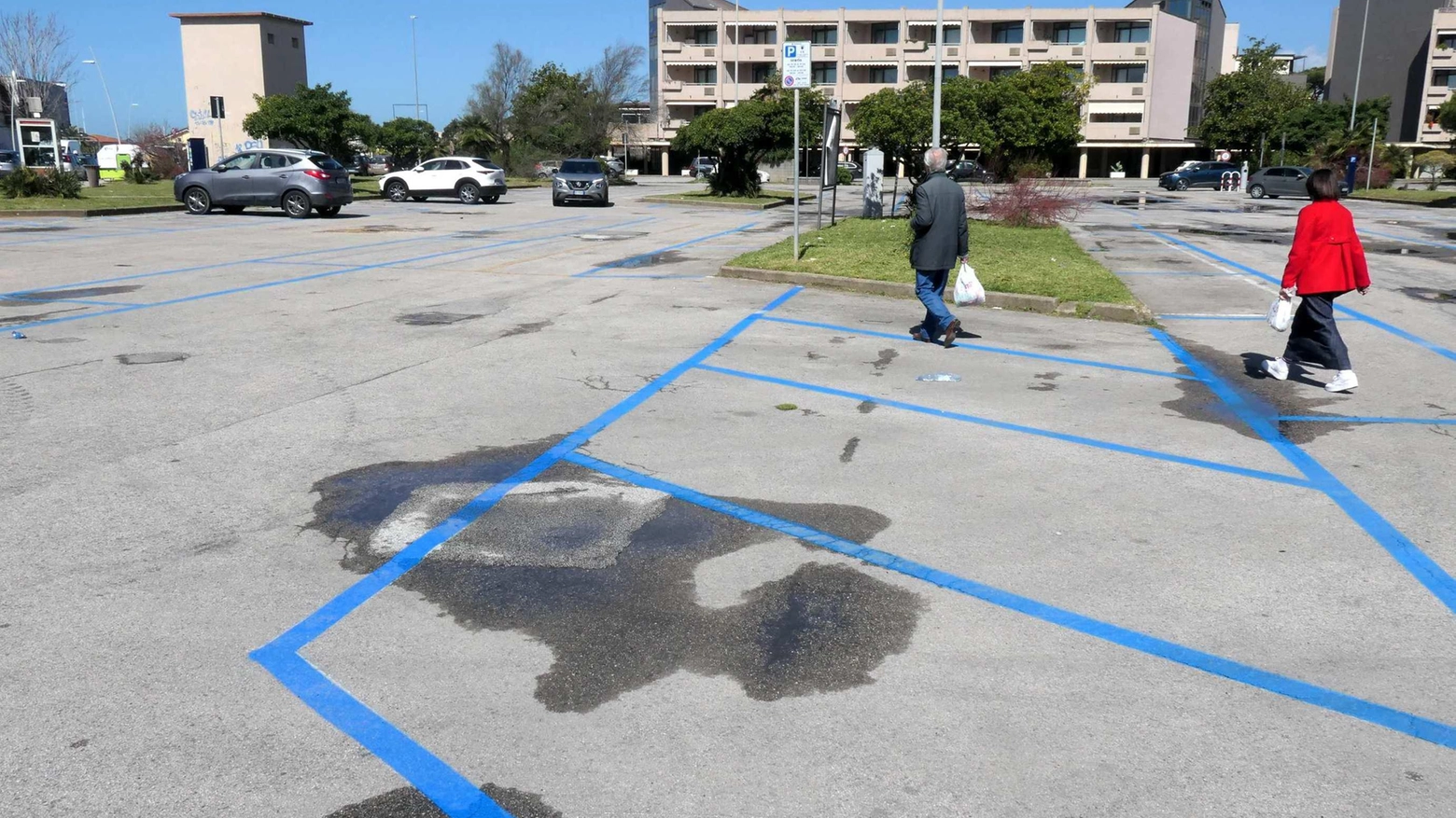 Nuova sosta a pagamento Parcheggi quasi deserti nel giorno del debutto Nuova sosta a pagamento Parcheggi quasi deserti nel giorno del debutto