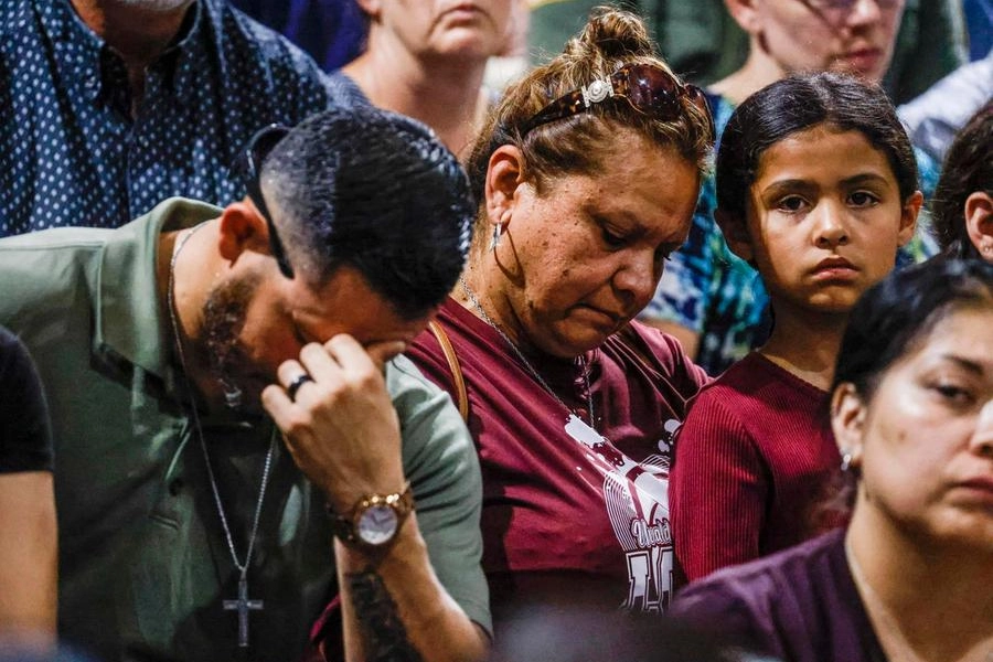 Texas, la disperazione della comunità locale (Ansa)