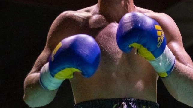 Venerdì 29, Leonardo Balli, talento del pugilato fiorentino, affronterà Simone Bicchi per conquistare la cintura tricolore del Campionato Italiano dei pesi supermedi. Il maestro Ivano Biagi e la manager Monia Cavini sono ottimisti sulla vittoria di Balli.