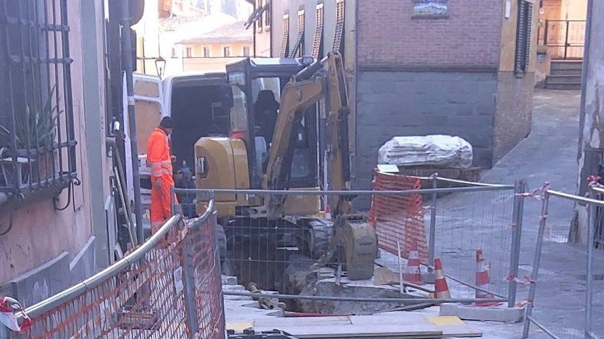 Via Del Bravo  Finiti i lavori  sulla rete idrica