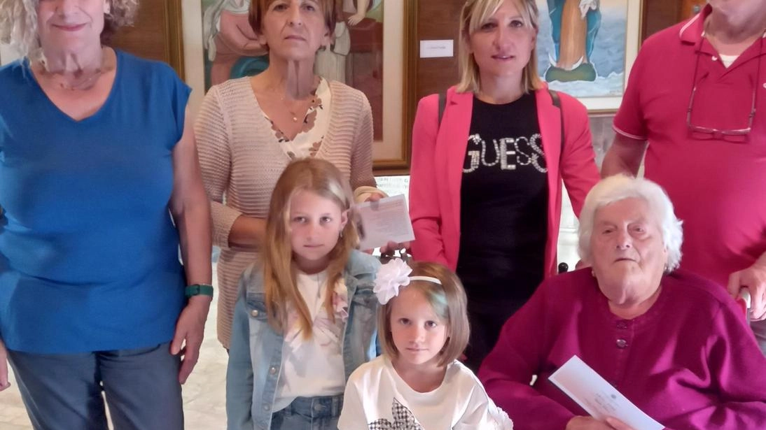 Le opere di ”Il Nini“ a Pieve Fosciana: esposte all’oratorio di San Giuseppe
Le opere di ”Il Nini“ a Pieve Fosciana: esposte all’oratorio di San Giuseppe