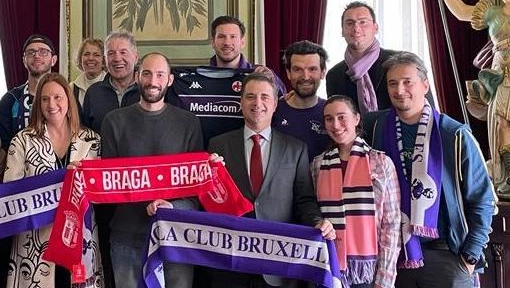 Una delegazione del Viola Club Bruxelles ricevuta dal sindaco di Braga Una delegazione del Viola Club Bruxelles ricevuta dal sindaco di Braga