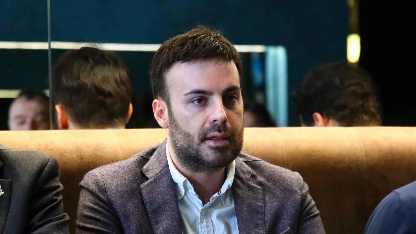 Il consigliere della Lega a Empoli, Andrea Picchielli, chiederà la chiusura notturna del parco Mariambini Il consigliere della Lega a Empoli, Andrea Picchielli, chiederà la chiusura notturna del parco Mariambini