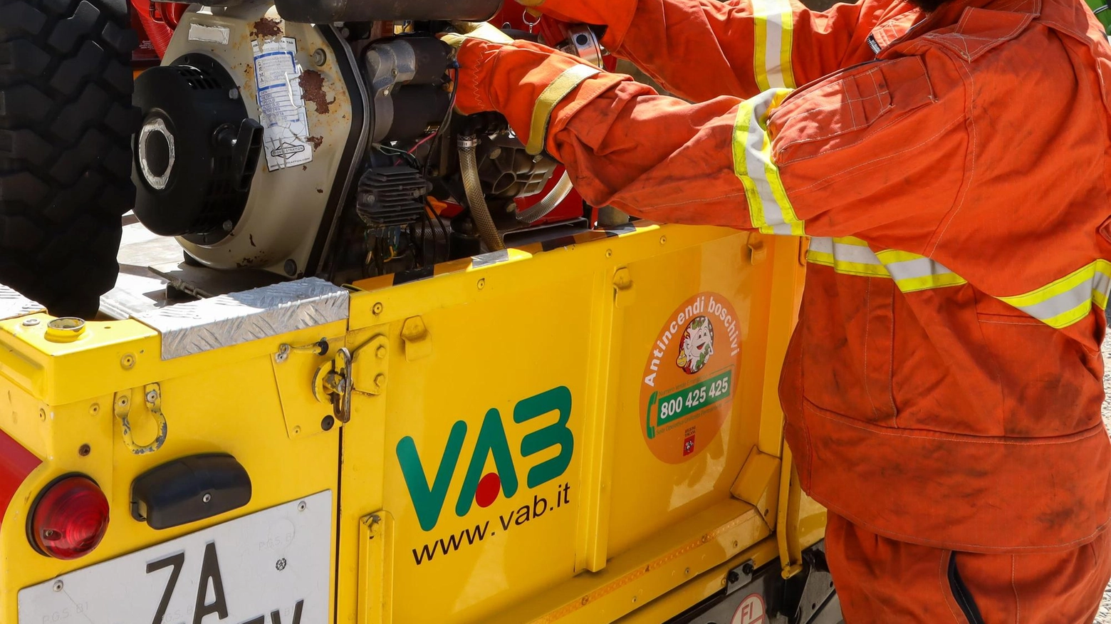 Riconoscimenti agli operatori dell'Antincendio a Empoli: VAB, Ceam Group, Prof. Salvadori e Vigili del Fuoco
Riconoscimenti agli operatori dell'Antincendio a Empoli: VAB, Ceam Group, Prof. Salvadori e Vigili del Fuoco