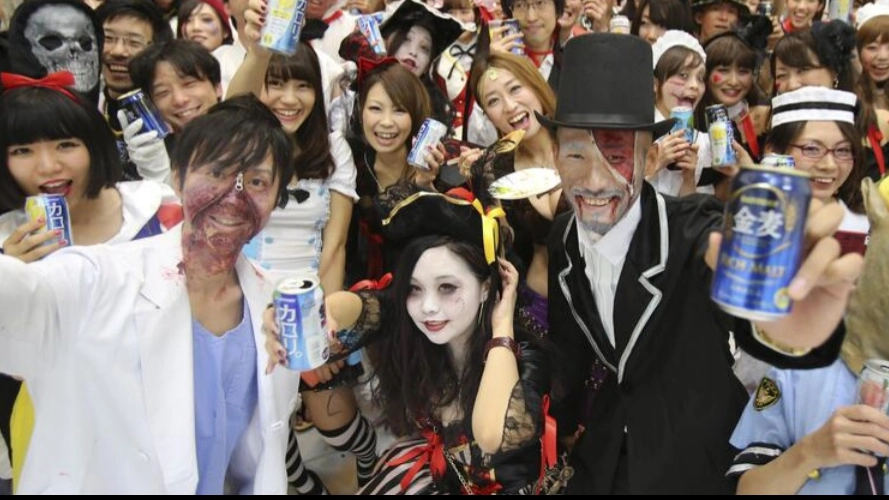 Cosplay (foto Ansa) Cosplay (foto Ansa)