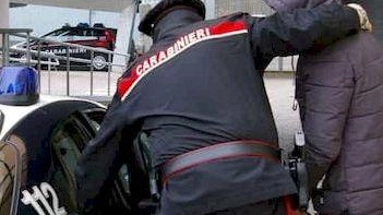 Condannato per furti e droga Arrestato 46enne in stazione addosso aveva dell’hashish Condannato per furti e droga Arrestato 46enne in stazione addosso aveva dell’hashish