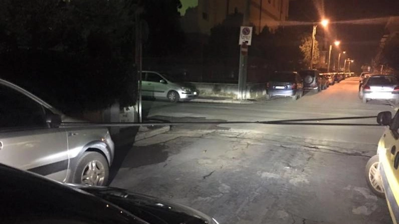 La corda tesa tra due auto a Viareggio, tragedia sfiorata