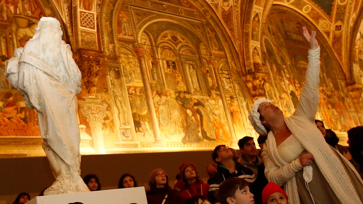 TUTTI PAZZI PER L’ARTE Bimbi in visita al Santa Maria della Scala