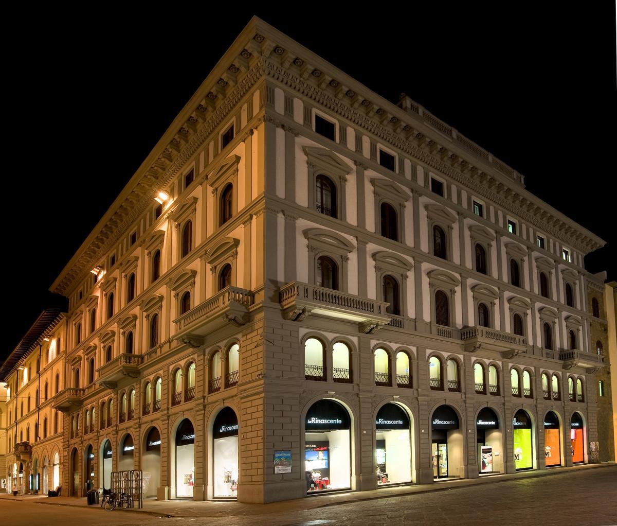 Renovates La Rinascente store in Florence