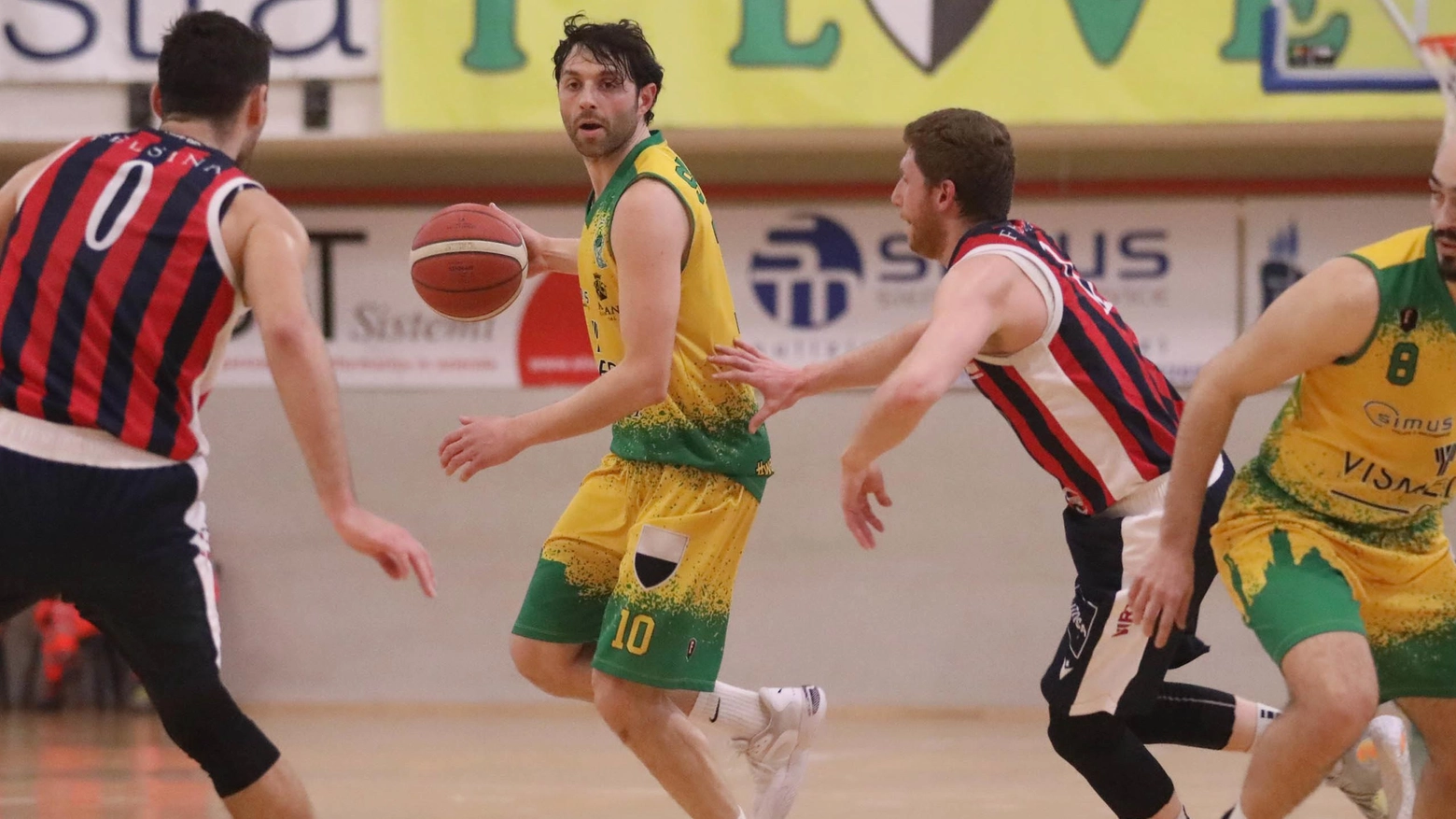Al PalaOrlandi derby equilibrato e combattuto Vince la Virtus che mette nei guai il Costone Al PalaOrlandi derby equilibrato e combattuto Vince la Virtus che mette nei guai il Costone