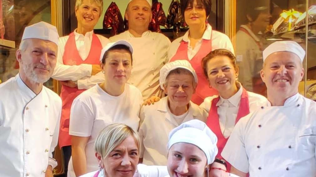 Sessant’anni di attività per la pasticceria Dei Festa e beneficenza Sessant’anni di attività per la pasticceria Dei Festa e beneficenza